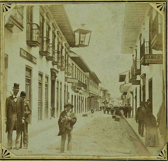 Calle Colombia, Medellín. Fotografía de Paulo Emilio Restrepo. 1894.